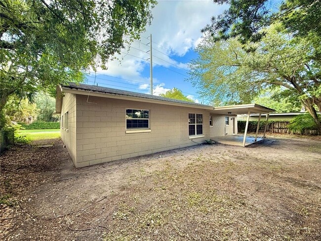 Building Photo - 2810 Flowertree Rd