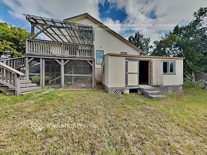 Building Photo - 10204 Thomas Ln