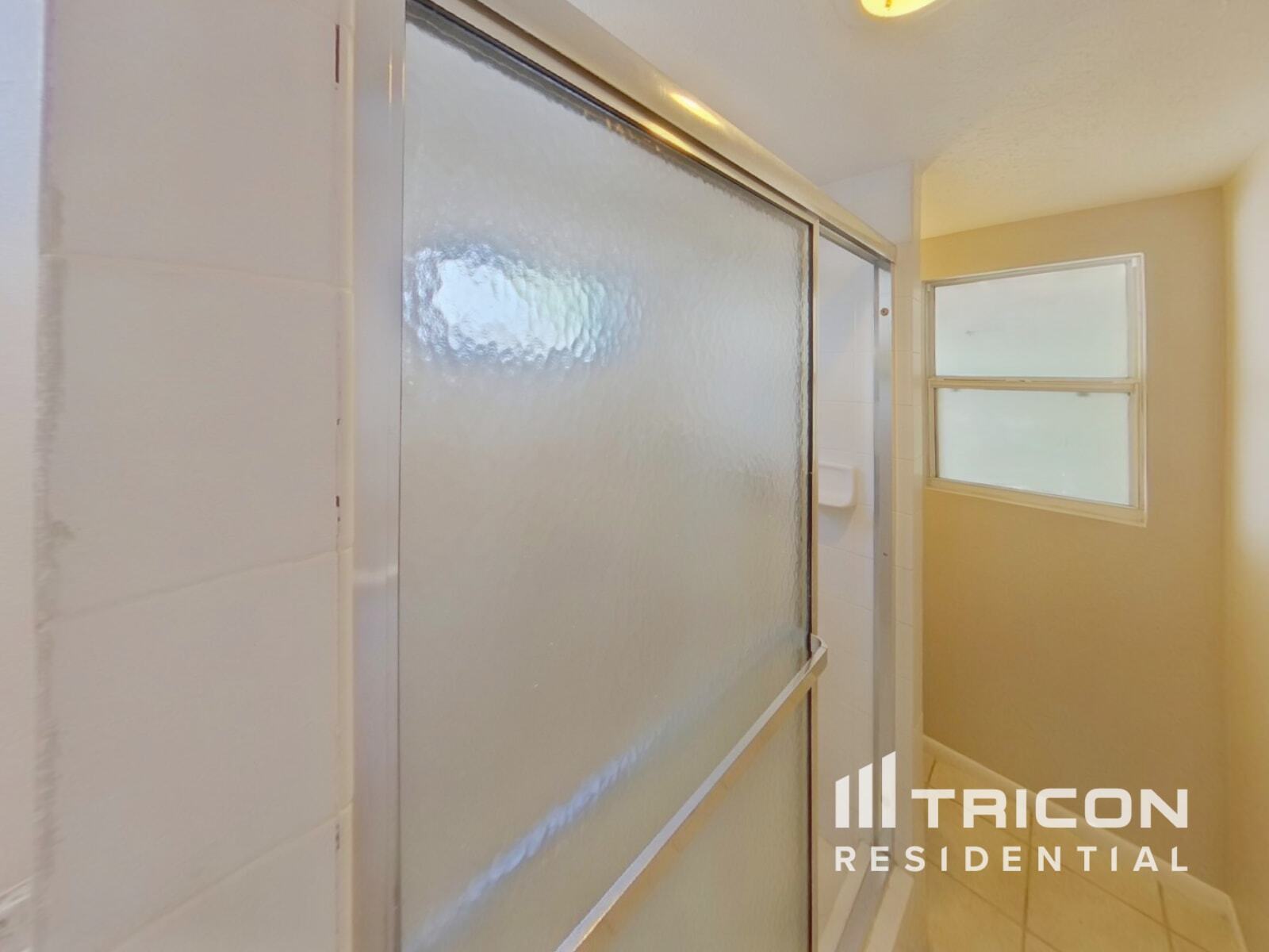 Building Photo - 4335 Olive Ave