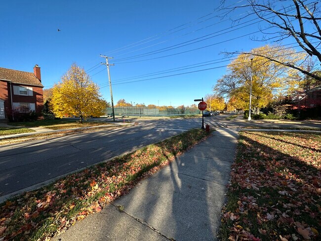 Neff_Waterloo - 645 Neff Rd