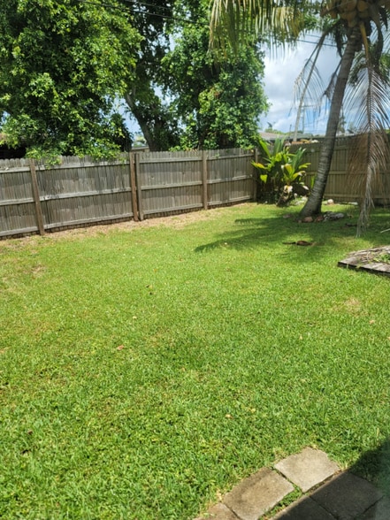 Building Photo - 2576 NW 64th Terrace