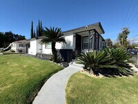 Building Photo - 587 E Arrow Hwy