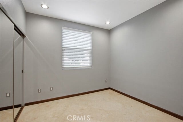Building Photo - 52 Verdin Ln