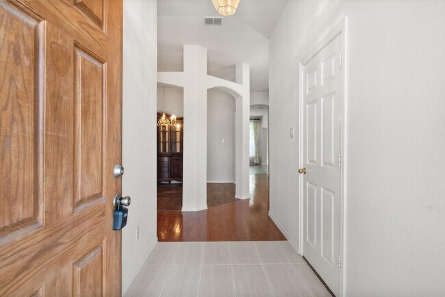 Building Photo - 6705 Terrace Glen Dr