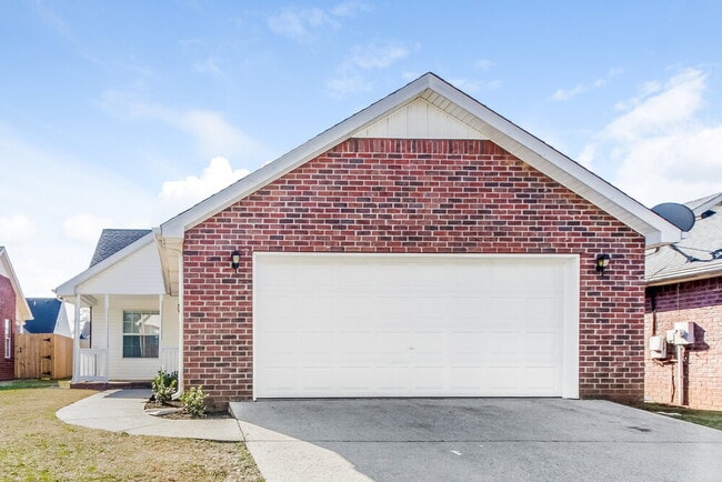 Building Photo - 603 Freedom Ct