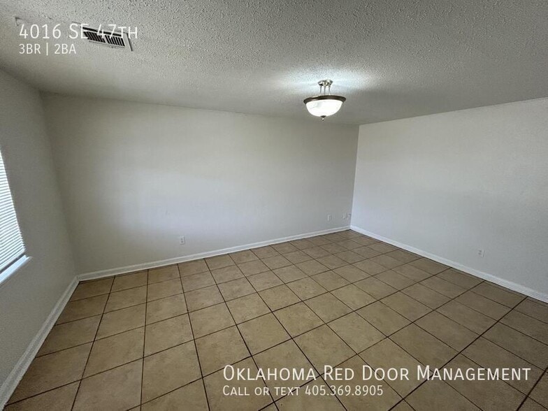 Building Photo - 4016 SE 47th St