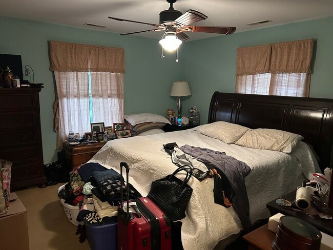 Building Photo - 3130 Sheeler Ave