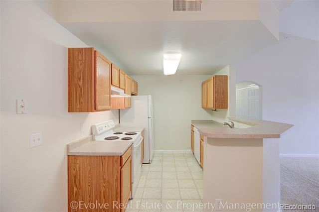 Building Photo - 7440 S Blackhawk St