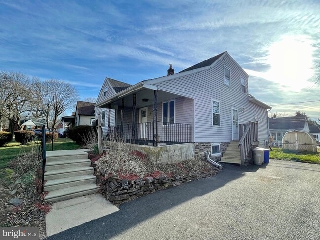 Building Photo - 3 Belmar Rd