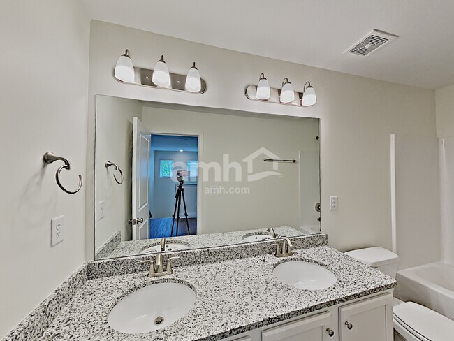 Building Photo - 1110 Merlot Ct