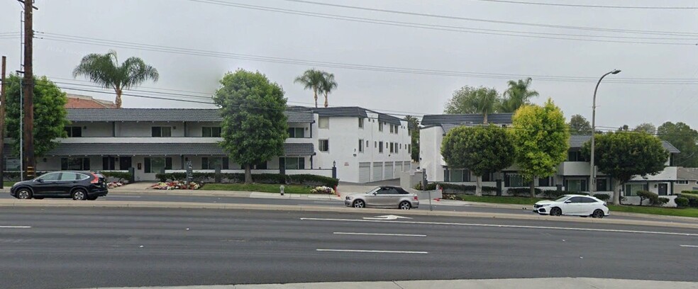 Primary Photo - Stonewood Apartments