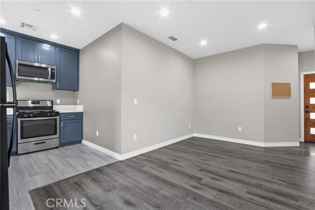 Building Photo - 4545 161st St