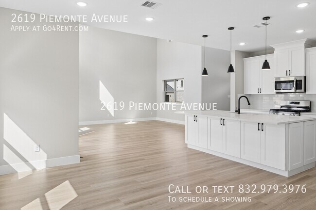 Building Photo - 2619 Piemonte Ave