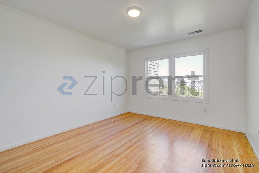 Building Photo - 122 Ordway St