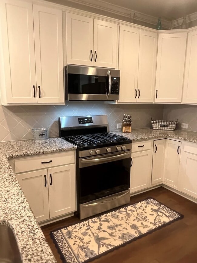 Building Photo - Resort Style Living In Harvest Point COMIN...