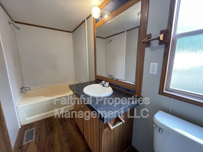 Building Photo - 19006 County Rd 4104