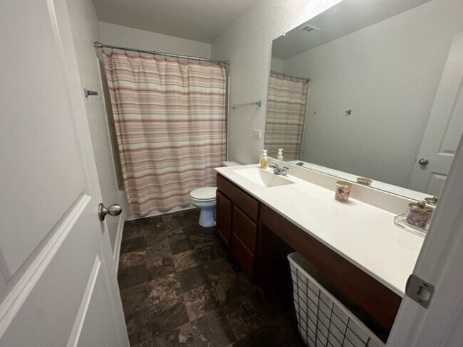 Building Photo - Coming soon... Beautiful 3 bedroom 2 bath ...