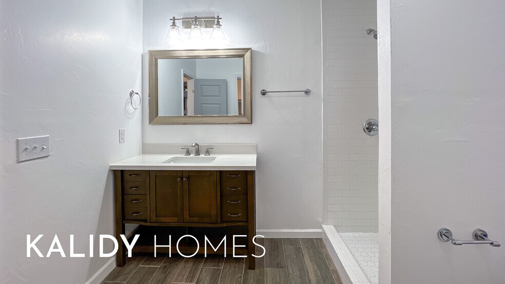 Building Photo - 13408 Thompson Rd