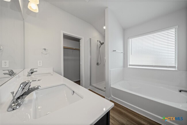 Building Photo - 2818 Wigeon Wy