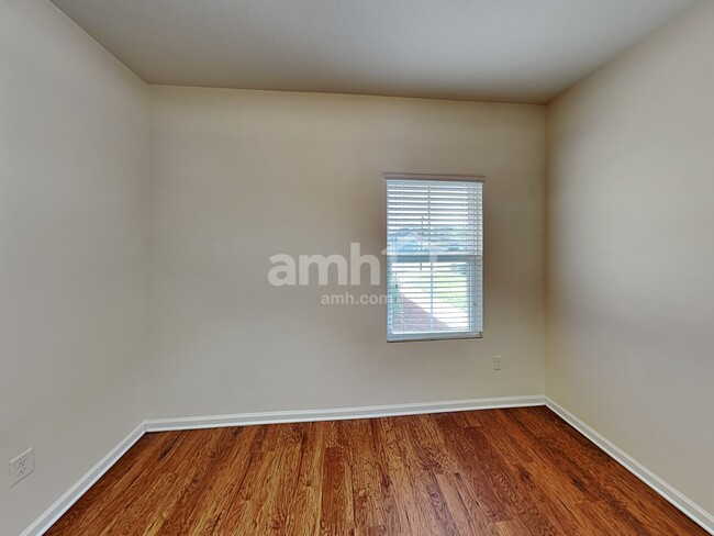 Building Photo - 8178 Radican Rd