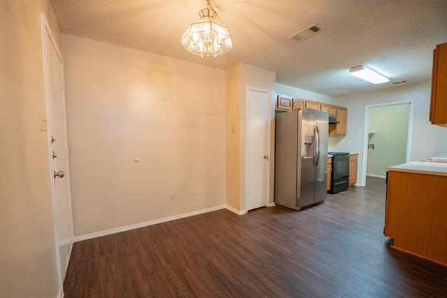 Building Photo - 831 Ash Grove Ln