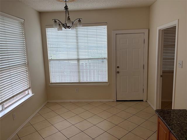 Building Photo - 1403 Lakeshore Dr