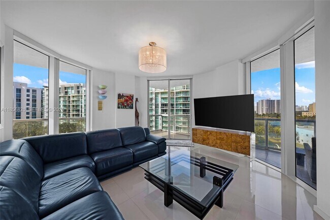 Building Photo - 3030 NE 188th St