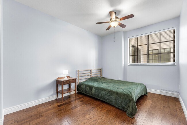 Building Photo - 233 S Federal Hwy