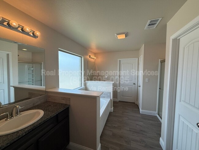 Building Photo - 13802 Avenue W