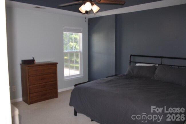 Building Photo - 9446 Cadman Ct