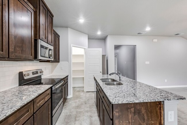 Building Photo - 1733 Dryden Ave