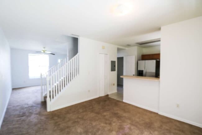 Building Photo - Spacious 2 Bedroom, 2 1/2 Bath Townhome in...