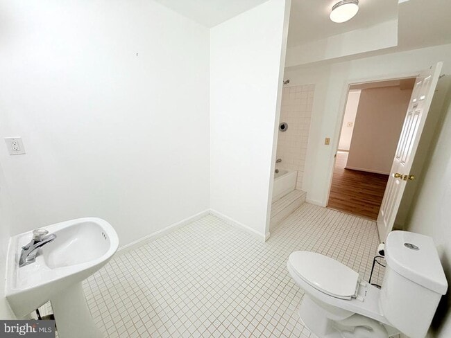 Building Photo - 43549 Coal Bed Ct