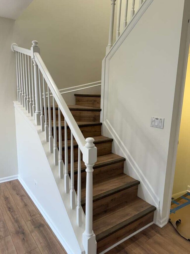 Building Photo - 1640 Hilton Head Dr