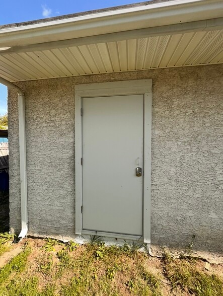 Building Photo - 934 11th Ave