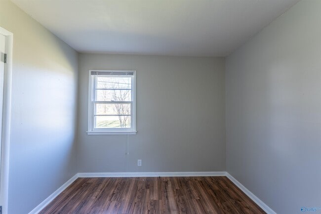 Building Photo - 712 Marion Dr