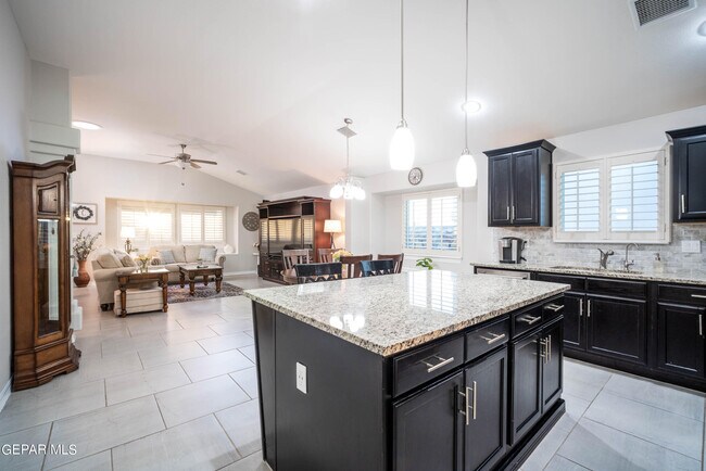 Building Photo - 11364 Bullseye St