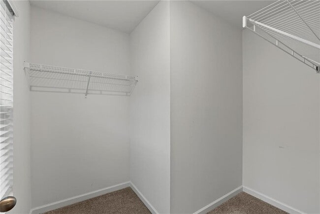 Building Photo - 2650 Axel Rdg