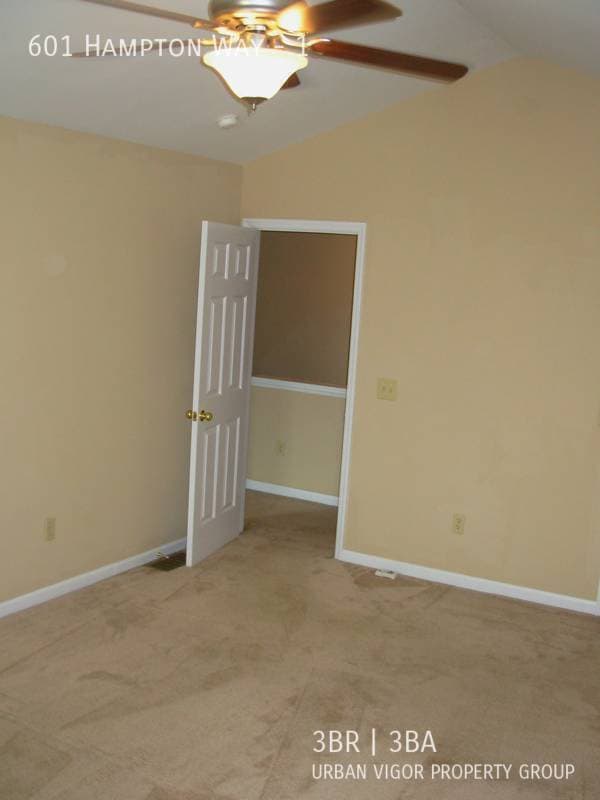 Building Photo - 601 Hampton Way