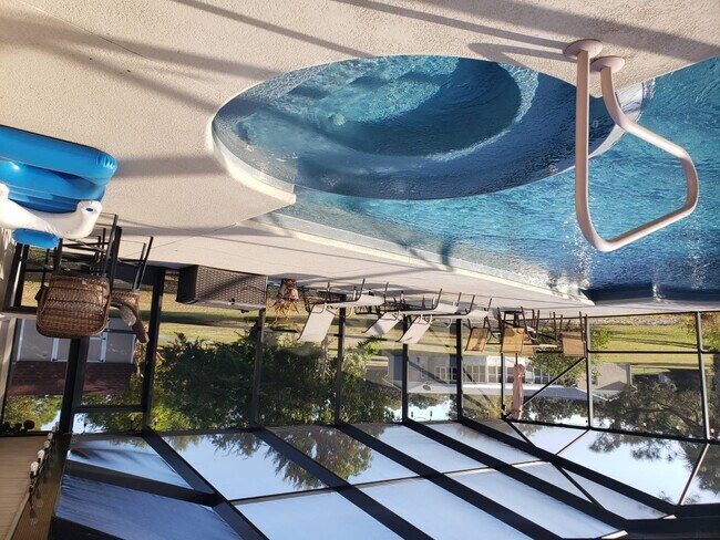 Building Photo - 7120 Coral Ridge Rd