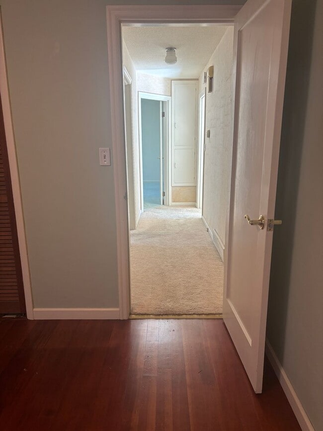 Building Photo - Enjoy 1.125 Acres near Downtown McMinnville