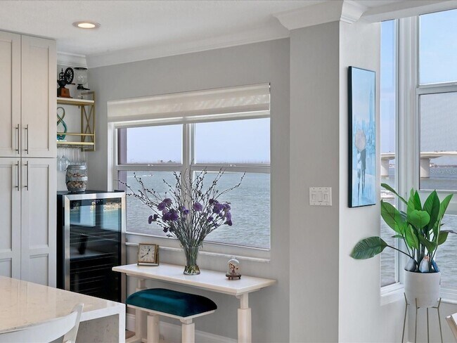 Building Photo - 226 Golden Gate Point