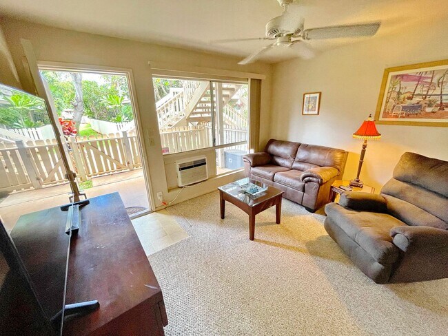 Building Photo - Southpointe - Furnished 2 Bed / 1 Bath Ground Floor Unit w/fenced in yard