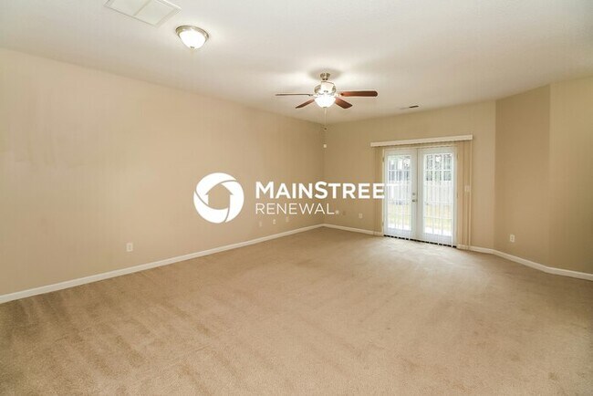 Building Photo - 2 Bedroom Pet-Friendly Home in Atlanta, GA with Main Street Renewal