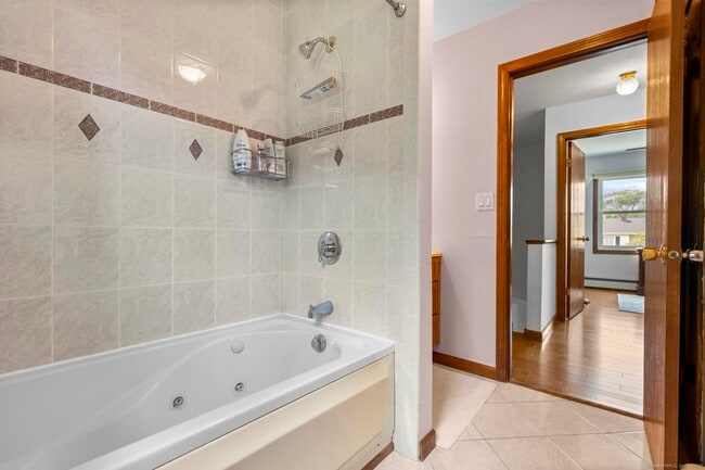 Building Photo - 21 Lyda Dr