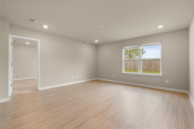 Building Photo - 2599 Thornbury Lp