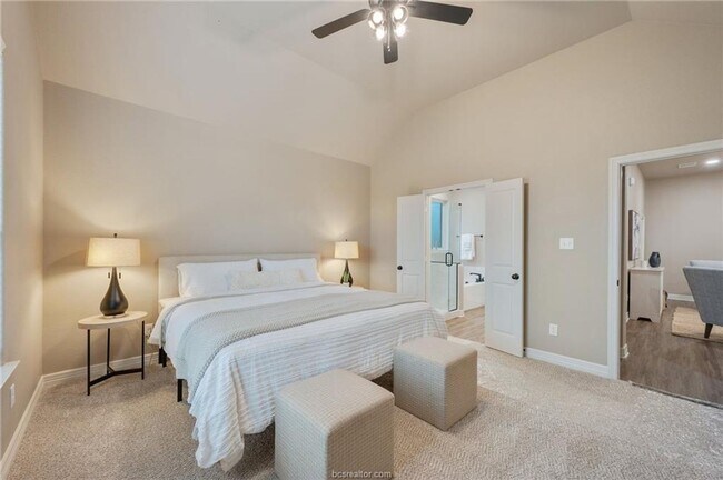 Building Photo - 4 Bedroom, 2 Bath in Dove Crossing Subdivi...