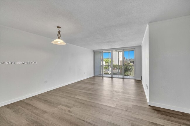 Building Photo - 1680 NE 191st St