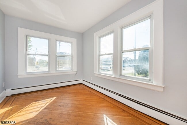 Building Photo - 86 Watsessing Ave