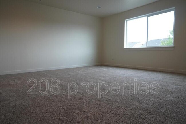 Building Photo - 10236 W Achillea St